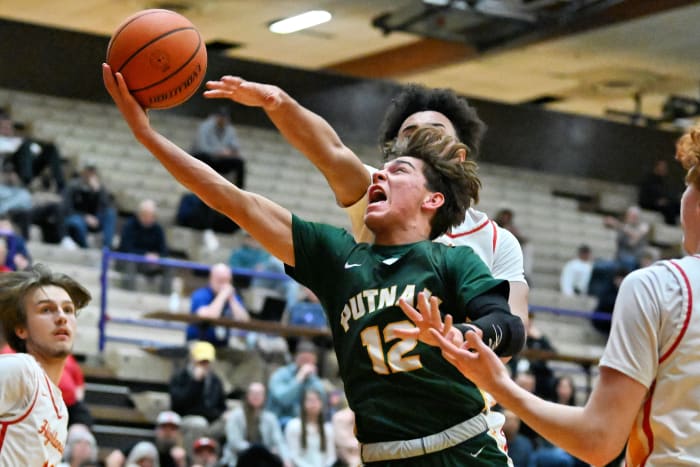 a Putnam North Eugene 5A Oregon boys basketball quarterfinal 2024 Leon Neuschwander 33